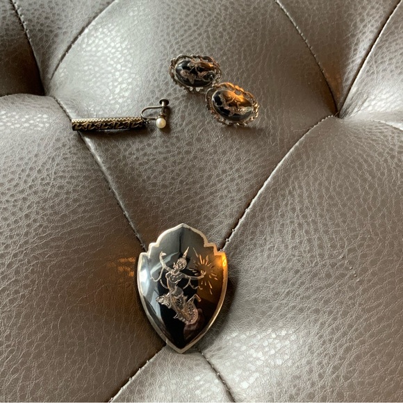 Siam Sterling brooch & earrings - Picture 8 of 8